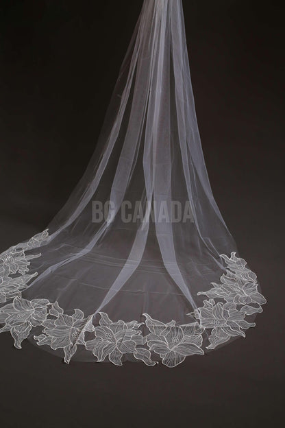 Cathedral veil with large floral lace edge long dramatic wedding veil boho bridal veil elegant flower lace wedding accessory