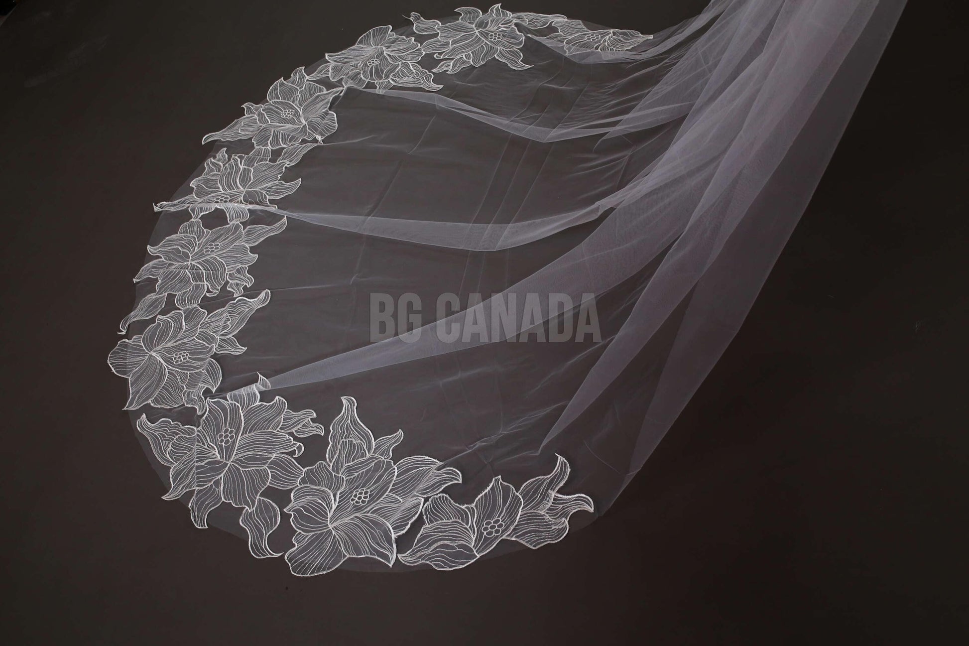 Cathedral veil with large floral lace edge long dramatic wedding veil boho bridal veil elegant flower lace wedding accessory