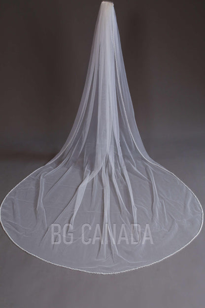 Cathedral Length Pearl Edge Bridal Veil Single Tier Long Wedding Veil with Scattered Pearls Tulle Veil for Elegant Bride