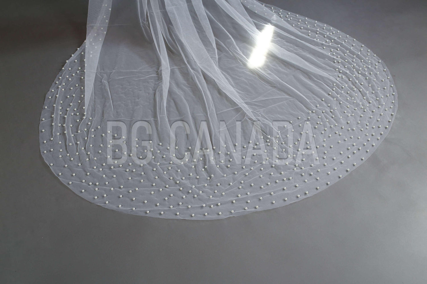 Pearl veil pearl Edge Wedding Veil Scattered Pearls, Soft Tulle bridal veil with pearls White/Ivory