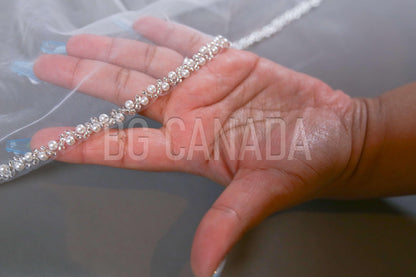 Cathedral Length Pearl Edge Bridal Veil Single Tier Long Wedding Veil with Scattered Pearls Tulle Veil for Elegant Bride