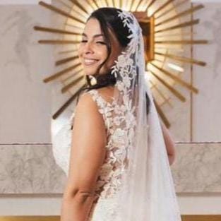 Floral Lace Mantilla Veil with Pearls: Fingertip Bridal Veil