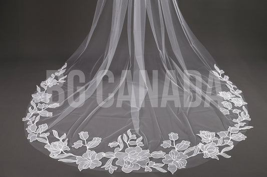 Big flower Cathedral Wedding Veil: Big Ivory Floral Appliqués, Elegant Bridal Veil white
