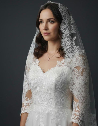 eyelashes lace veil mantilla veil with chantilly lace eyelash trim veil chantilly lace veil white chantilly lace