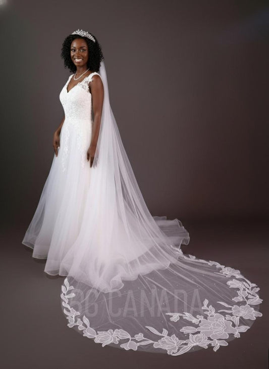 Big flower and pearl veil available in fingertip, Waltz, floor, cathedral length - white, off white, ivory