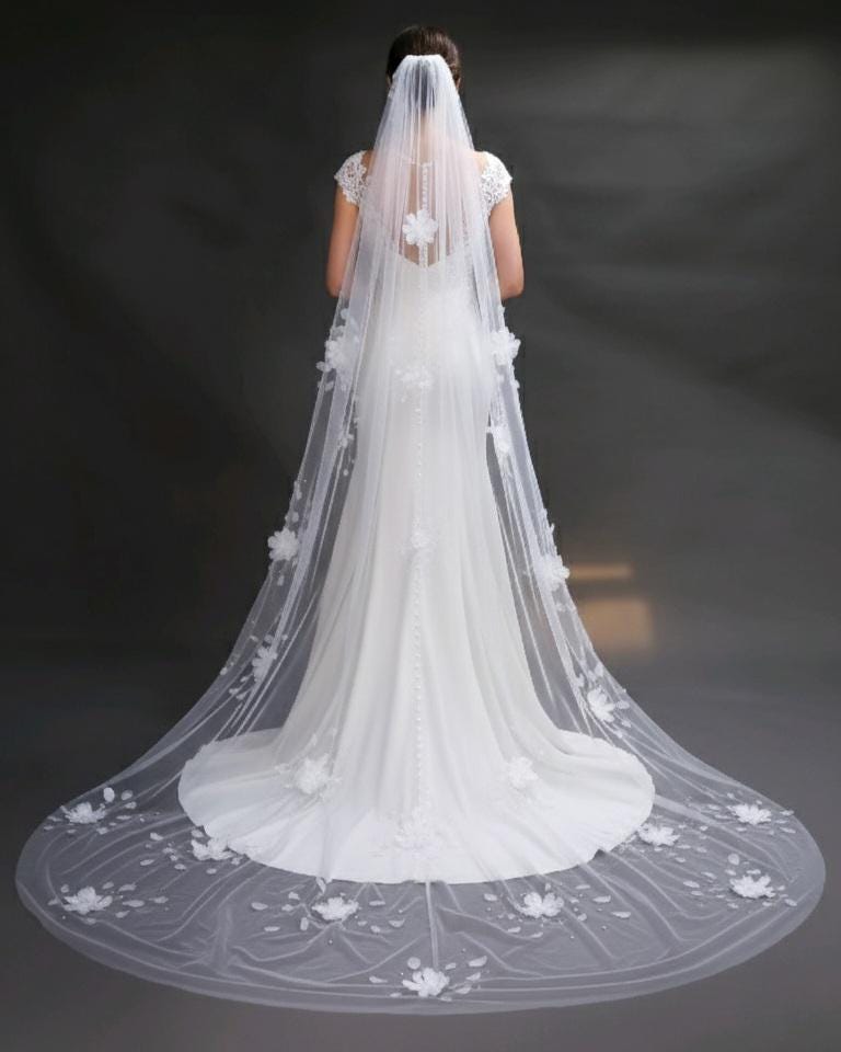 Wedding veil scattered 3d flowers ivory Floral Bridal Veil Lightweight Cathedral Wedding Veil (300cm)
