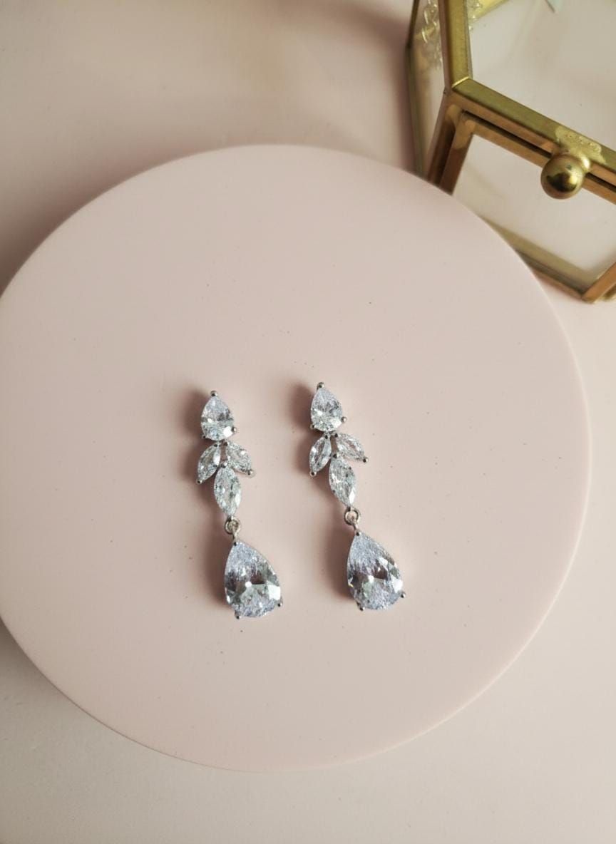 Bridesmaid Gift Box Proposal or Thank You Ready to Gift be my bridesmaid maid of honor gift jewelery gift earrings gift