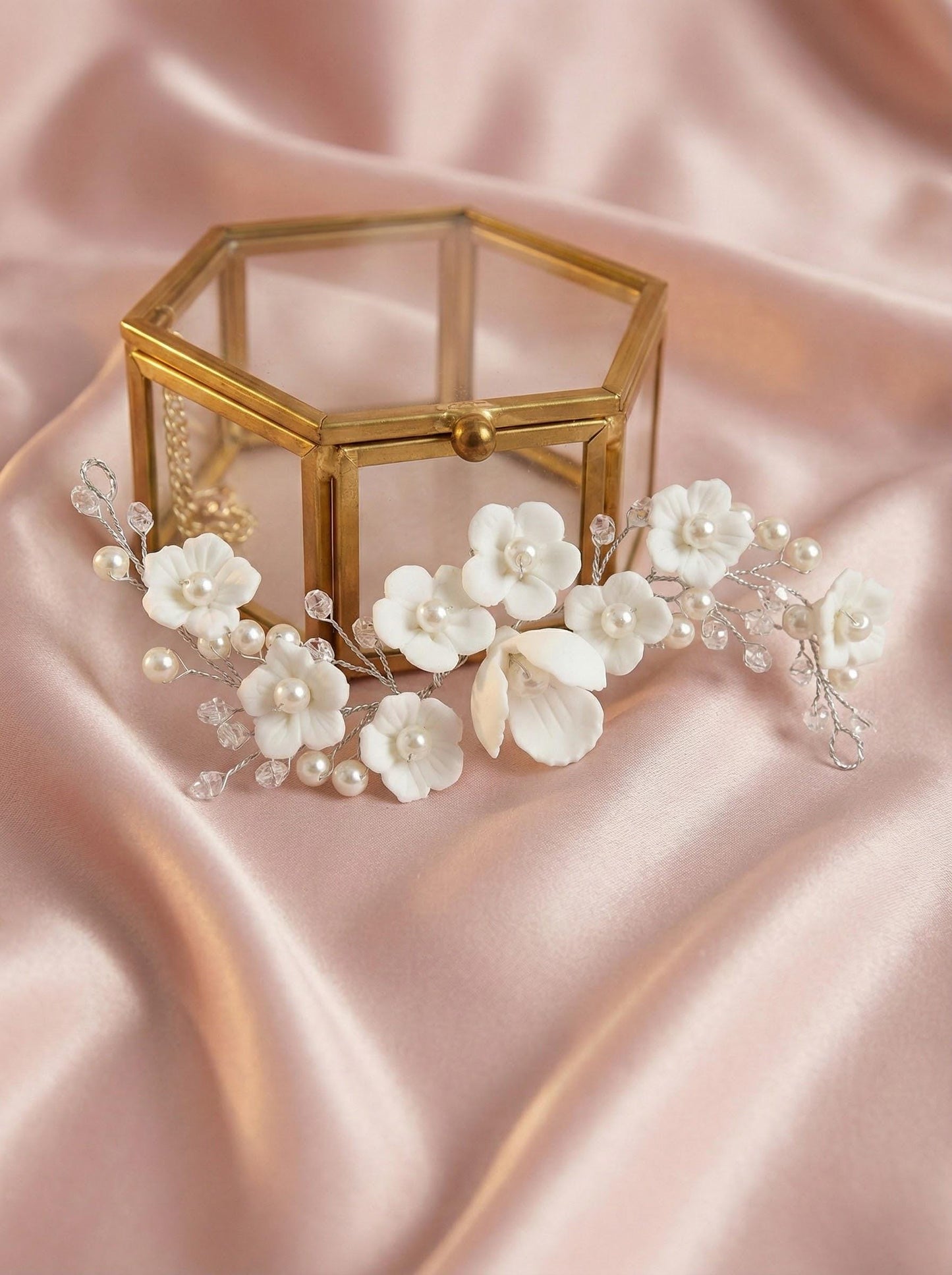 Floral hairvine wedding vine white flower hairpiece bridal vine hair accessories white floral hairpiece Boho Bridal Headband