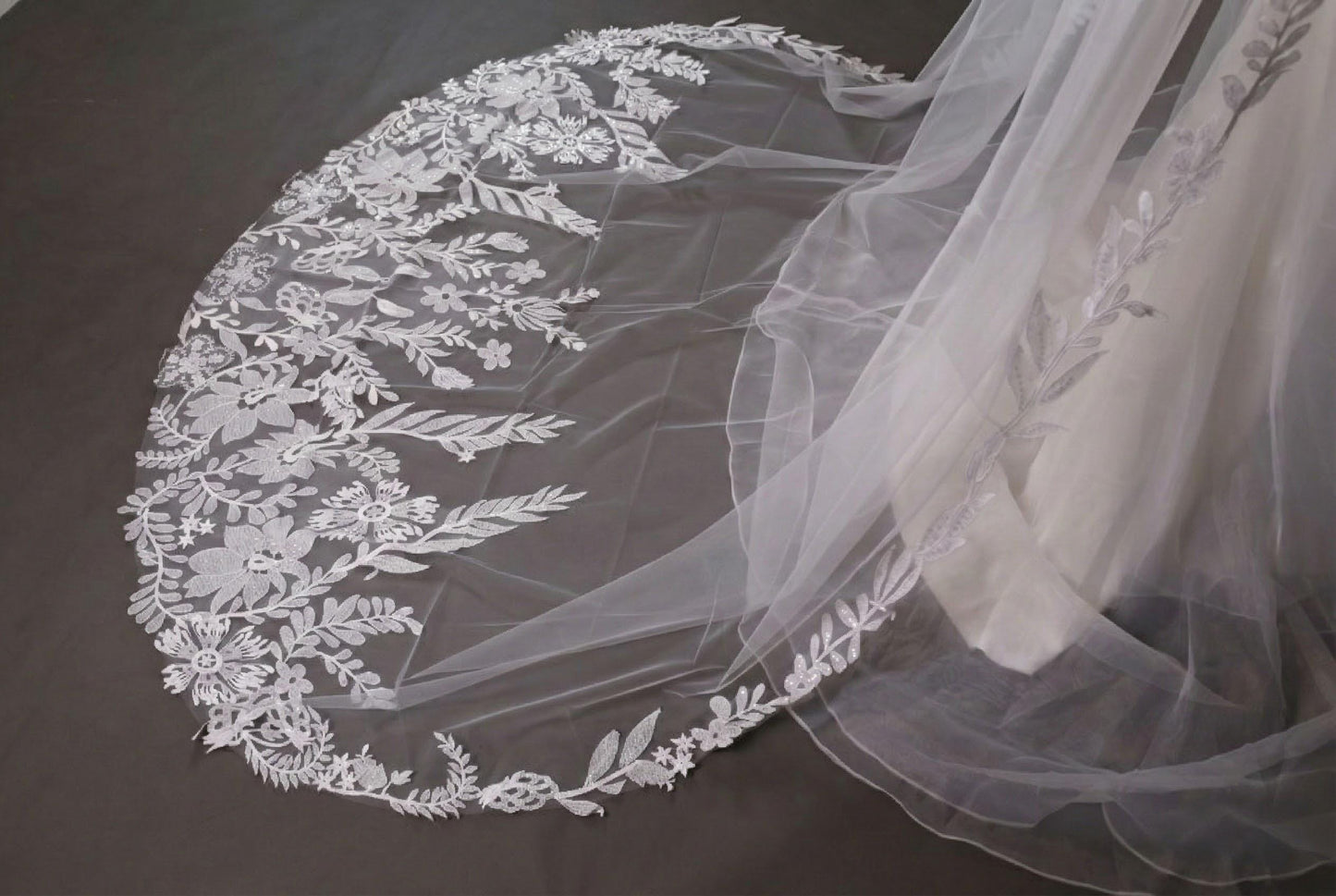 Floral Lace Bridal Veil with Long Train – Elegant Embroidered Tulle Wedding Veil, Cathedral Style Veil for Bride Classic Bridal Style