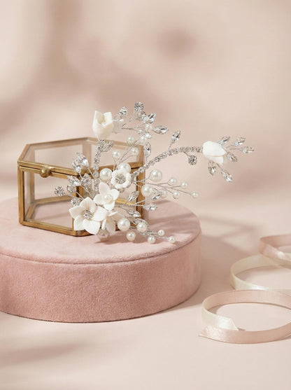 Bridal Hair Comb • Pearl & Crystal Floral Wedding Hairpiece • Flower Bridal Headpiece for Updo • Elegant Bridal Accessories • Curly Hair Fri