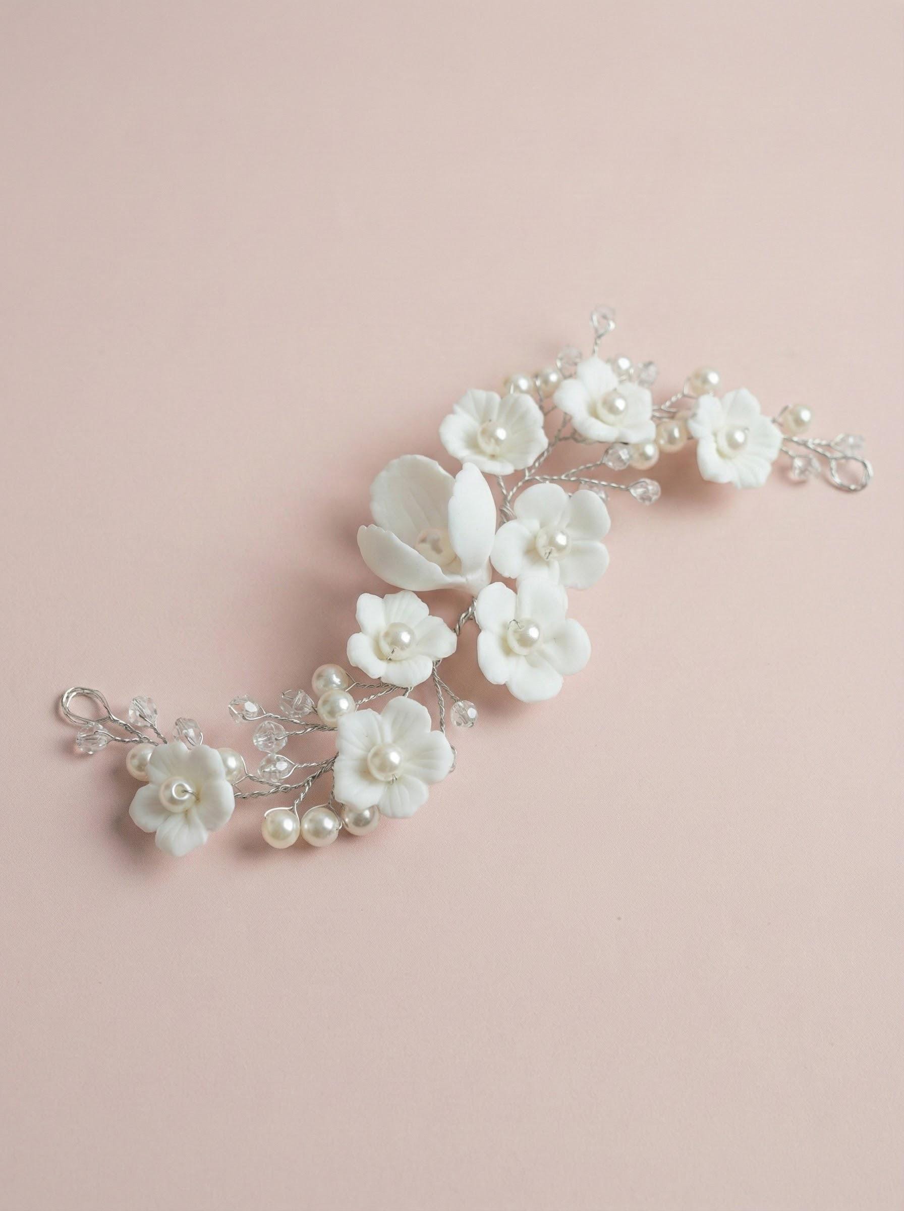 Floral hairvine wedding vine white flower hairpiece bridal vine hair accessories white floral hairpiece Boho Bridal Headband