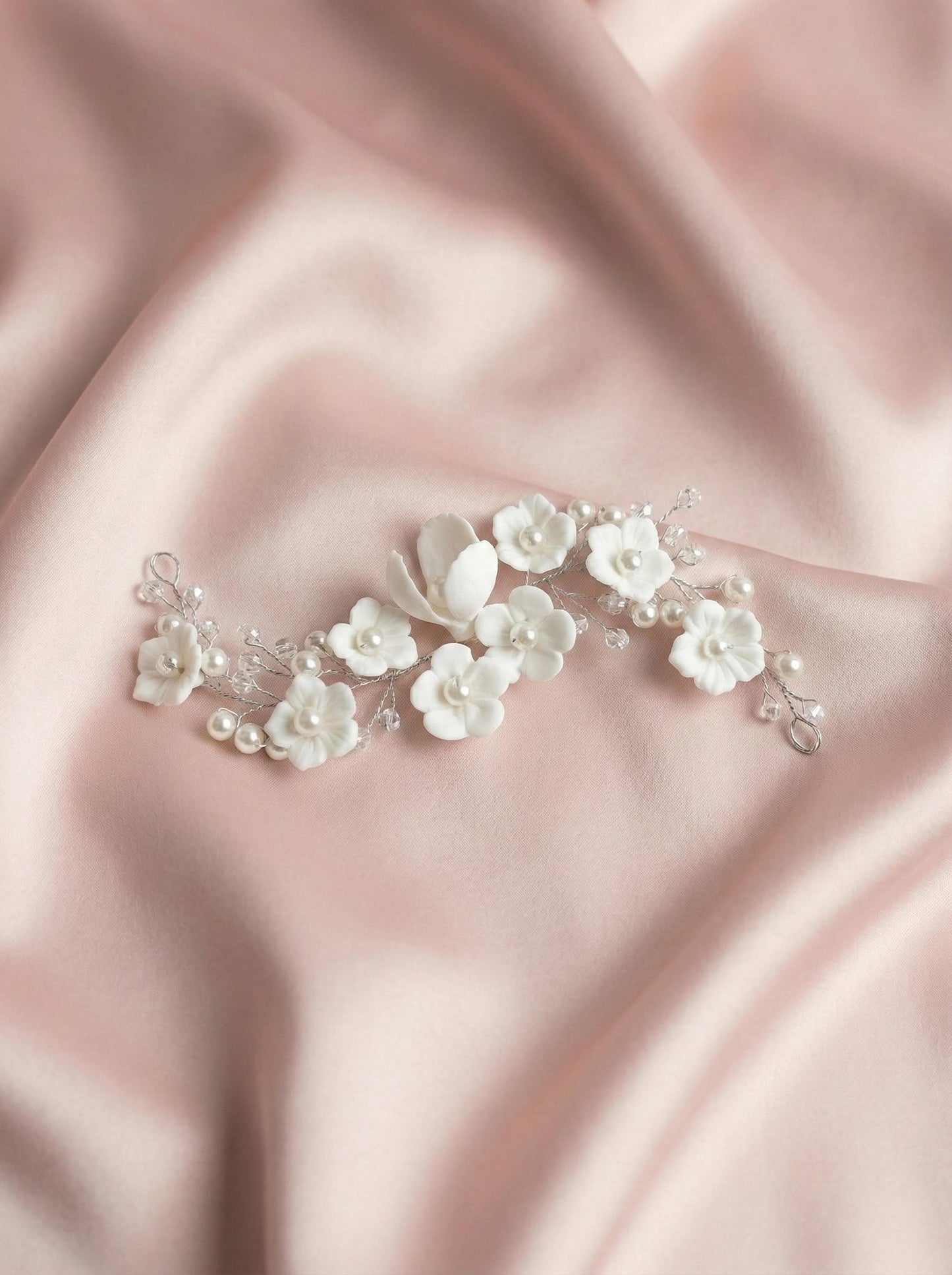 Floral hairvine wedding vine white flower hairpiece bridal vine hair accessories white floral hairpiece Boho Bridal Headband