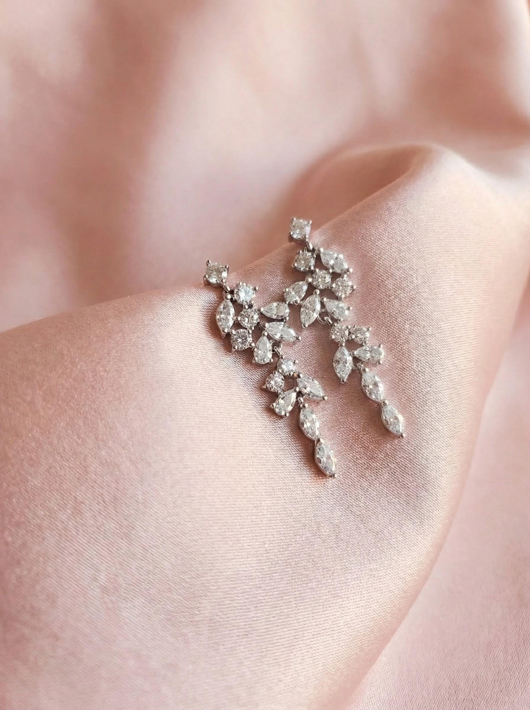 Long Bridal Earrings • Sparkling Wedding Drop Earrings • Bride Earrings for Wedding Day Gift earrings with pearl drop