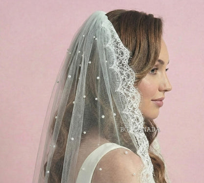 Eyelash Lace Fingertip Bridal Veil with Comb | Soft Tulle Lace Trim Veil | Classic Scalloped Edge Wedding Veil
