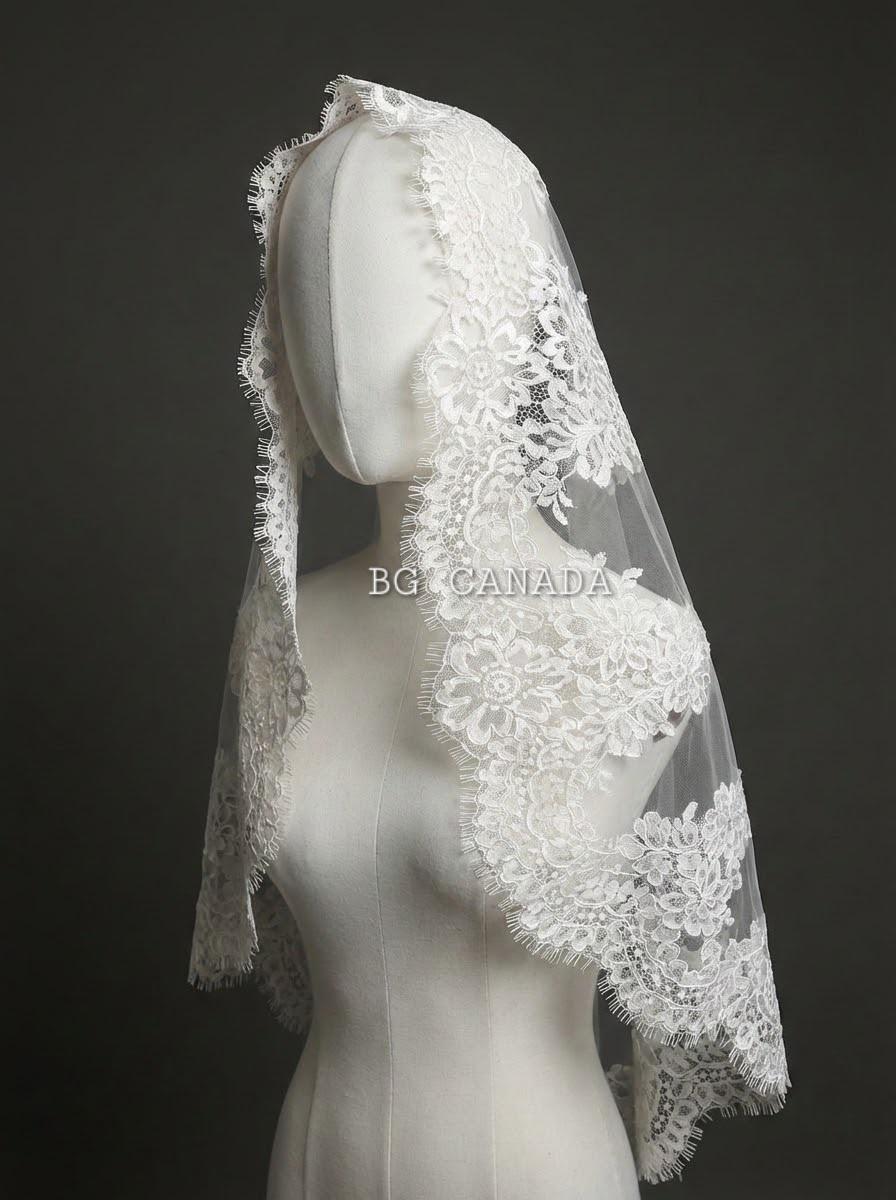 Cathedral Mantilla Veil, Eyelash Lace Trim, Soft Tulle Bridal Headpiece, Scalloped Lace