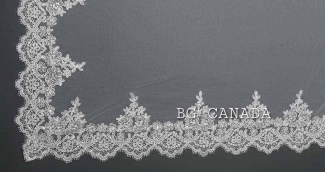 Mantilla Lace Bridal Veil with Scalloped Edge – Romantic Cathedral Wedding Veil, Soft Tulle Spanish Style Head Covering