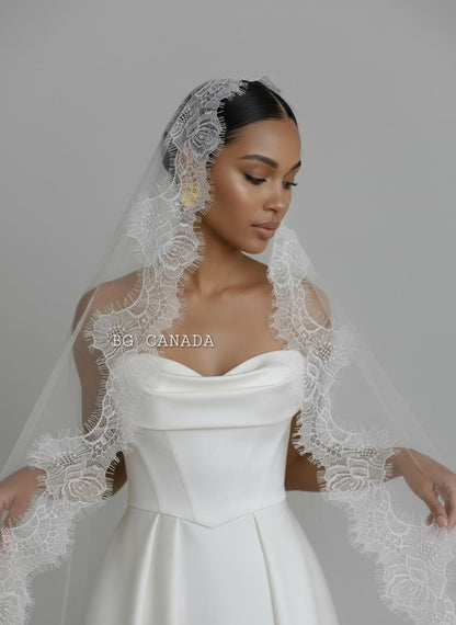 chantilly lace mantilla wedding veil rose edge cathedral bridal veil eyelash lace veil with comb Spanish Mantilla Veil