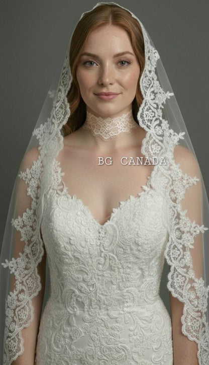 Mantilla Lace Bridal Veil with Scalloped Edge – Romantic Cathedral Wedding Veil, Soft Tulle Spanish Style Head Covering