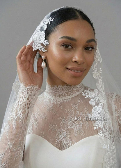 Floral Lace Mantilla Cathedral Veil with Hidden Comb, Spanish Inspired Bridal Headpiece, wedding tulle ivory or white