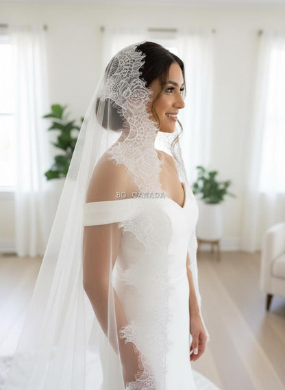 chantilly lace mantilla wedding veil rose edge cathedral bridal veil eyelash lace veil with comb Spanish Mantilla Veil