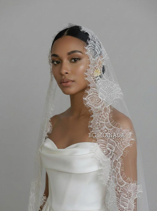 chantilly lace mantilla wedding veil rose edge cathedral bridal veil eyelash lace veil with comb Spanish Mantilla Veil