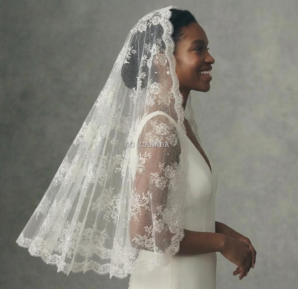 Lace Mantilla Wedding Veil, Chantilly Lace Cathedral Veil, Floral Eyelash Lace Bridal Veil, Soft Tulle Mantilla Veil, Ivory One Tier Veil