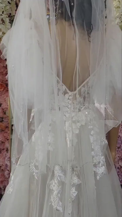 Handcrafted Bead and Pearl Edge Bridal Veil for Timeless Elegance – Wedding Accessories – Glamorous Ceremony Accent