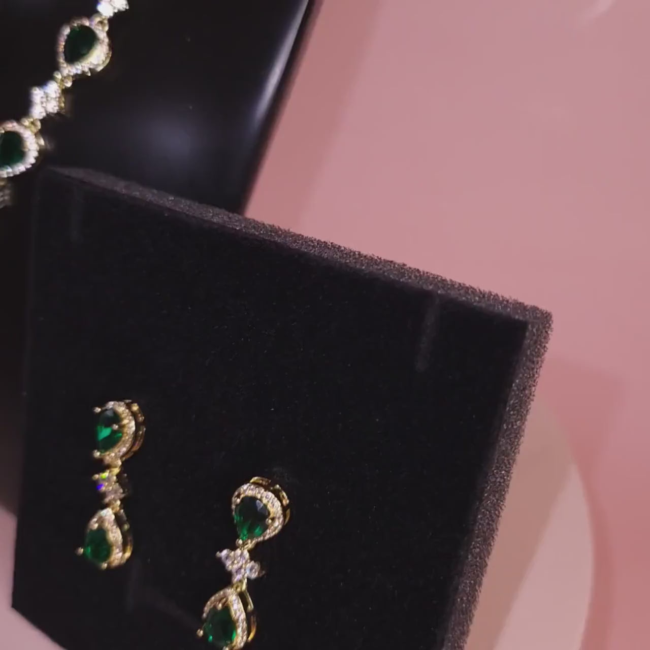 Bridal Necklace emerald green wedding necklace mother of bride necklace mother of groom jewelry teardrop necklace and earrings