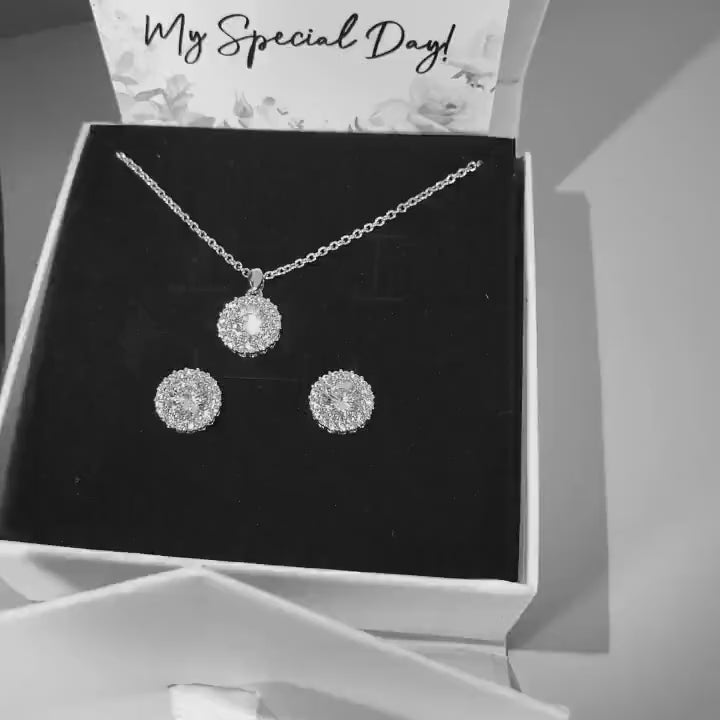 Bridal stud earrings silver diamond stud earrings Round bridal earrings minimalist bridesmaids gift bridesmaids jewelry