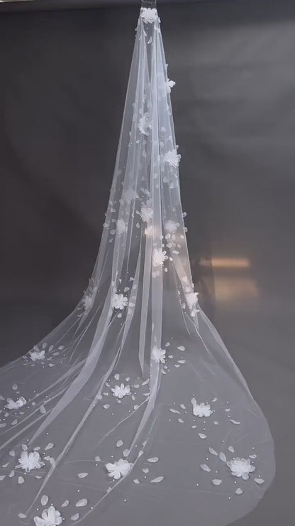Wedding veil scattered 3d flowers ivory Floral Bridal Veil Lightweight Cathedral Wedding Veil (300cm)