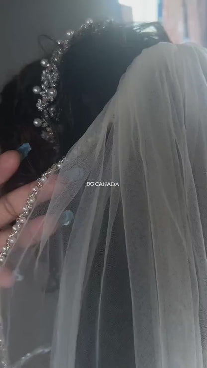 Cathedral Length Pearl Edge Bridal Veil: Elegant Tulle Wedding Veil