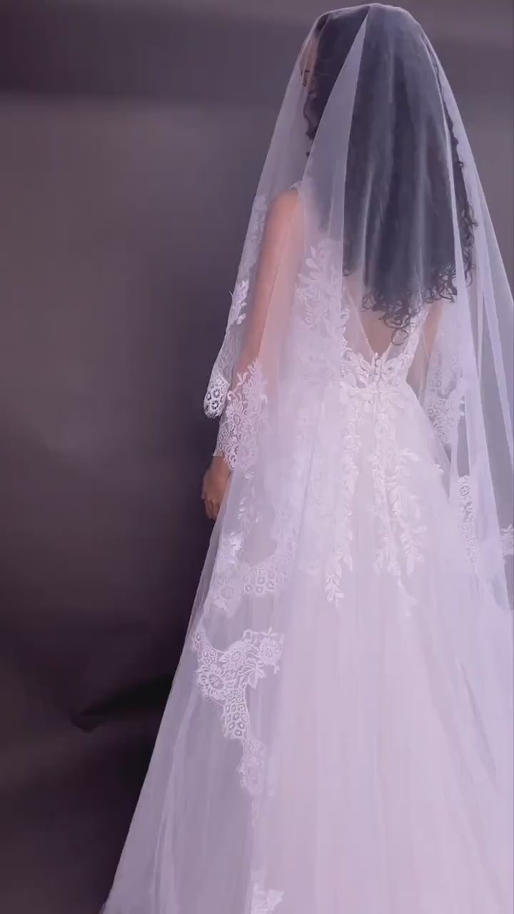 Eyelash Lace Wedding Veil: Ivory Drop Veil, 300cm
