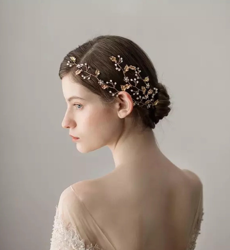 Bridal hair hotsell pieces gold