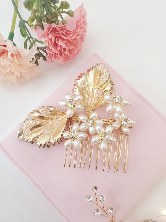 Vintage bridal comb, gold bridal comb, bridal haircomb, vintage bridal comb, wedding haircomb, bridal hairpiece, wedding hairpiece, haircomb