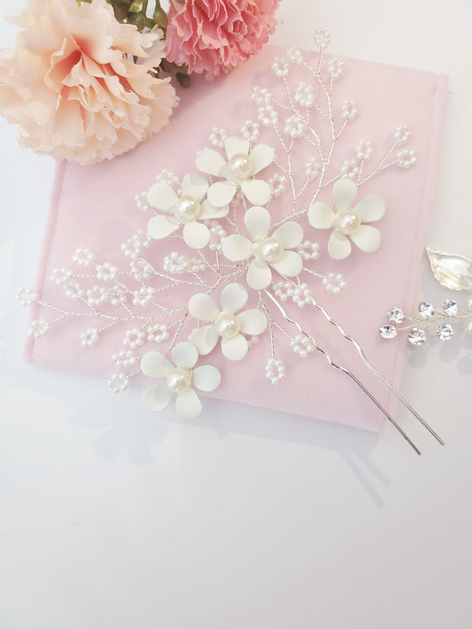 Floral Bridal hair pin,wedding accessories,wedding hair accessories,bridal hair jewelry, bridal hair accessories,hair pin white