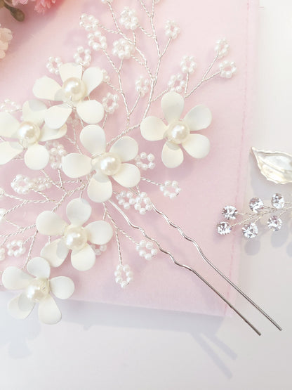 Floral Bridal hair pin,wedding accessories,wedding hair accessories,bridal hair jewelry, bridal hair accessories,hair pin white