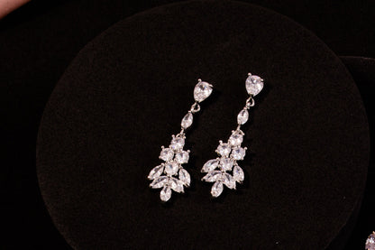 Long earrings statement earrings silver earrings teardrop jewelry Crystal jewelery for brides bridal earrings wedding earrings teardrop